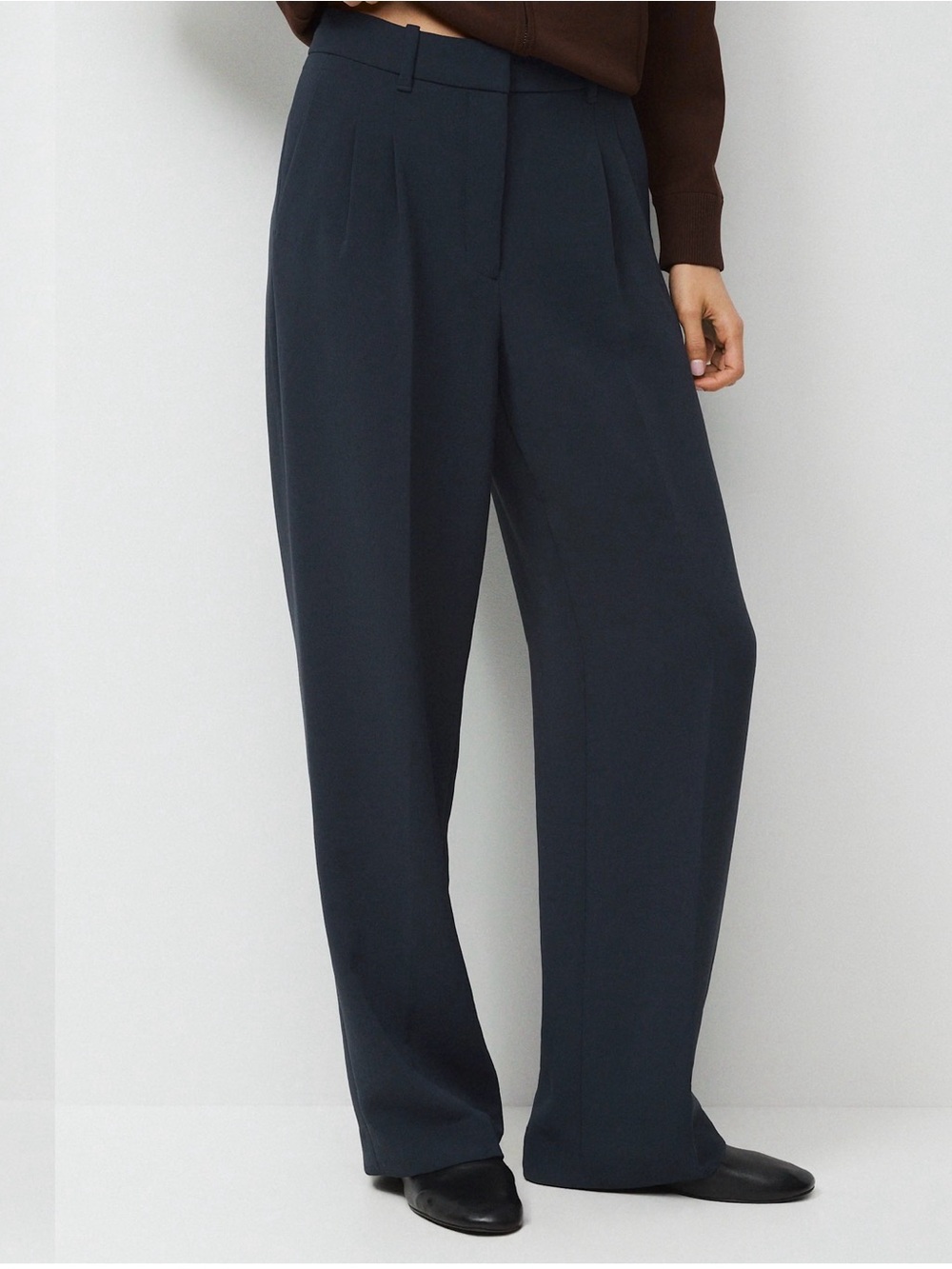 Aritzia Effortless Pants | Size 0 Regular | Dark Night Navy